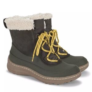 NWT Baretraps Winter Waterproof Boots Women’s 8.5